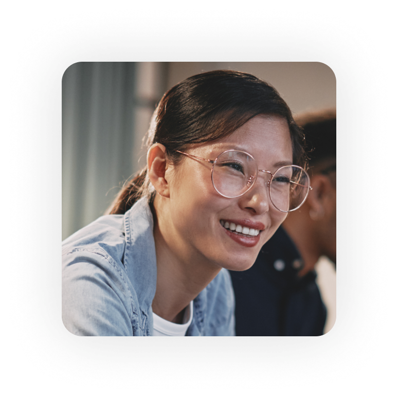 photo-asian-woman-glasses